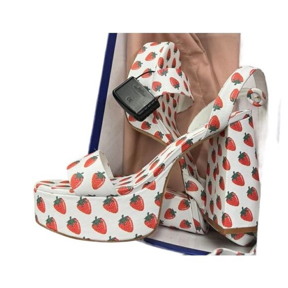 Larroude Dolly Ankle Strap Platfom Strawberry Heels Sandals Shoes 7.5 $315 New - Picture 7 of 9